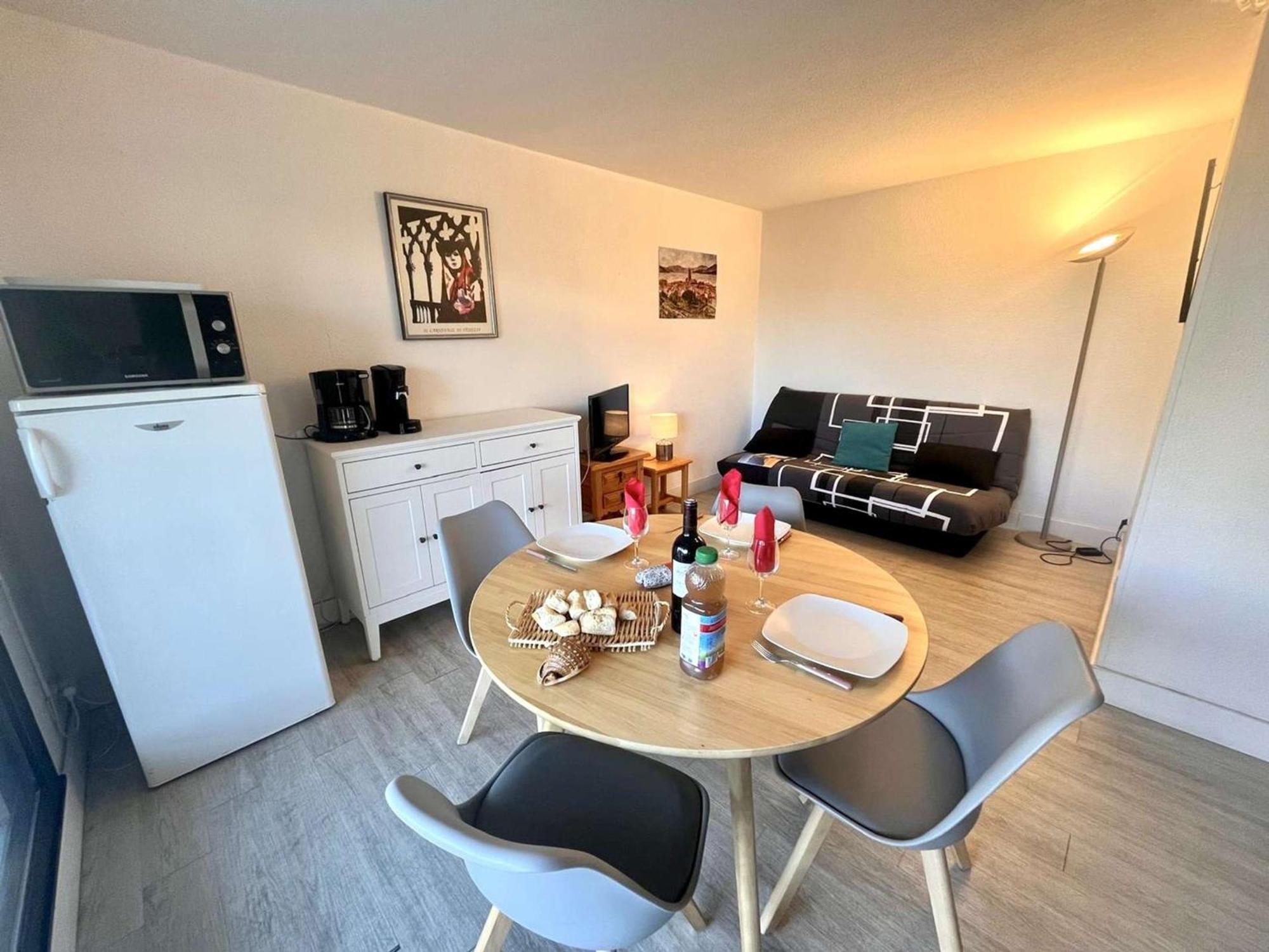 Appartement 2P, 4 Couchages, Terrasse Et Salon De Jardin A 200M De La Plage, Frejus - Fr-1-226A-22 Exterior photo