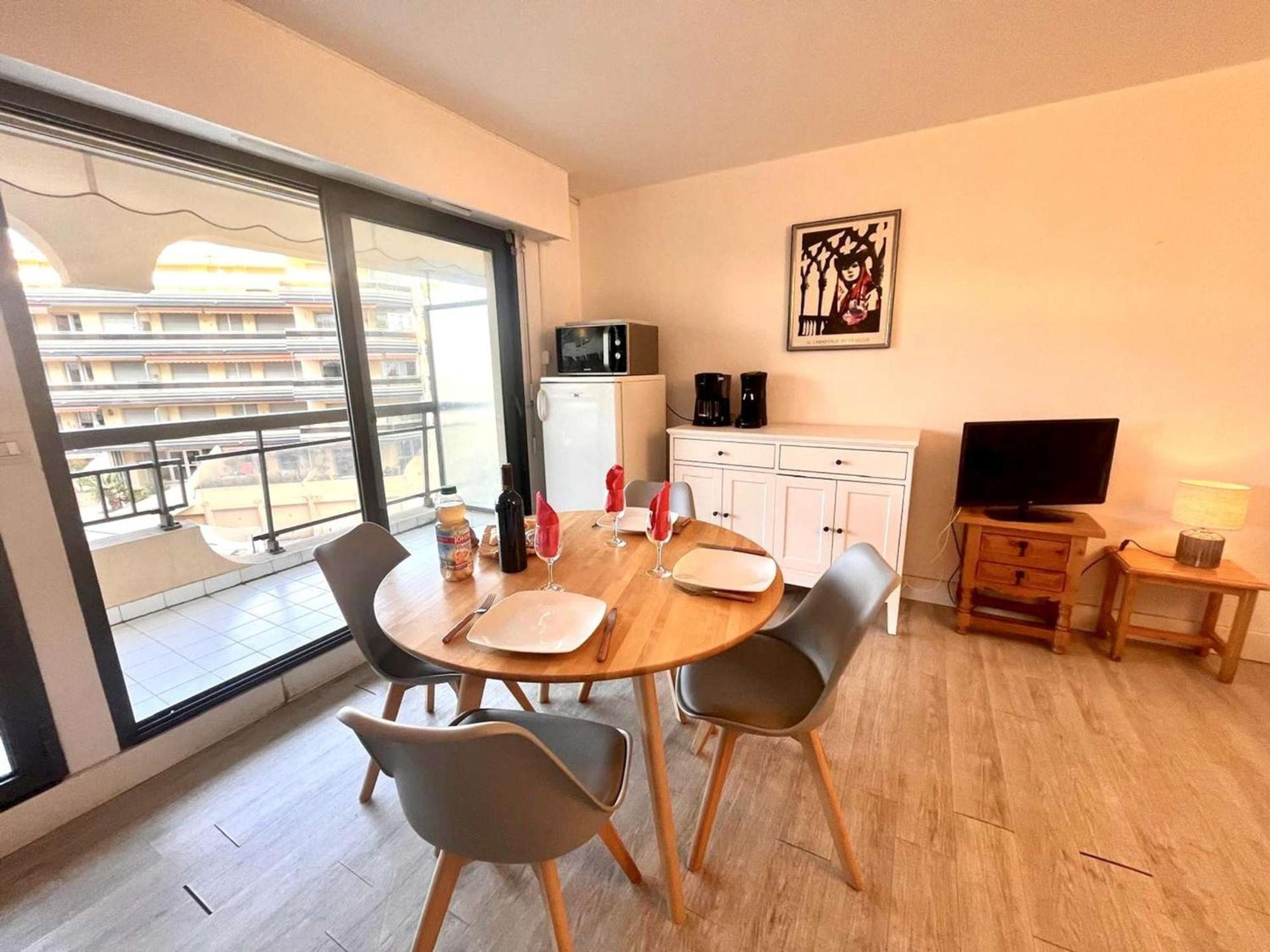 Appartement 2P, 4 Couchages, Terrasse Et Salon De Jardin A 200M De La Plage, Frejus - Fr-1-226A-22 Exterior photo